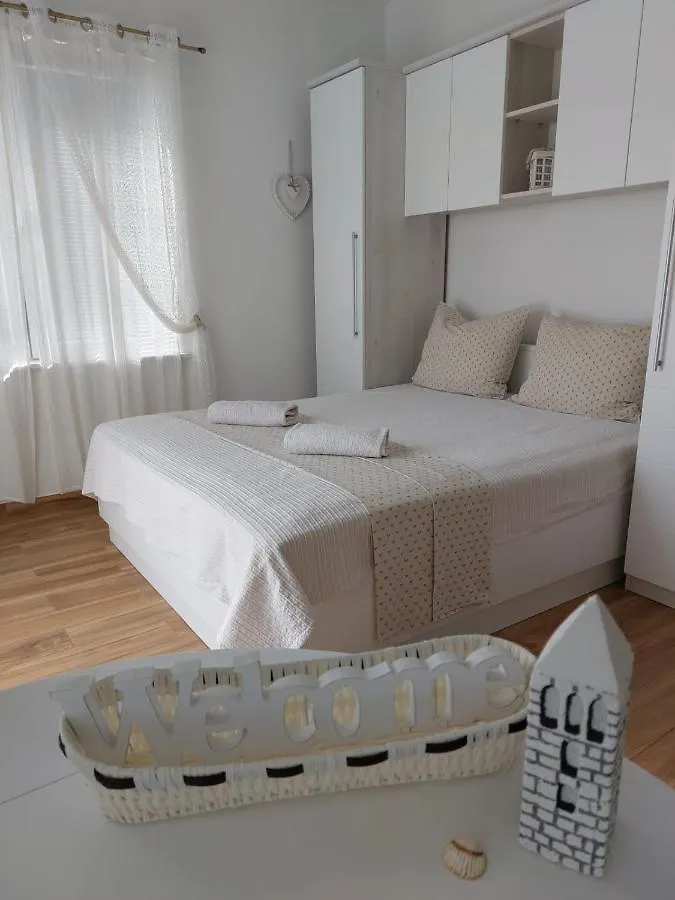 La Gatta Apartmani Barbat na Rabu
