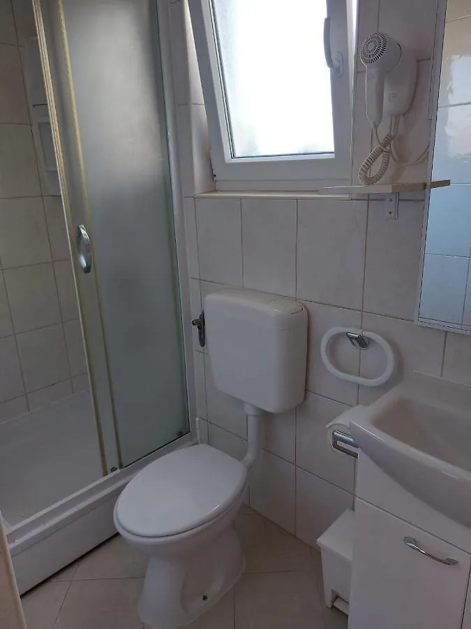 La Gatta Apartmani Barbat na Rabu 0*,
