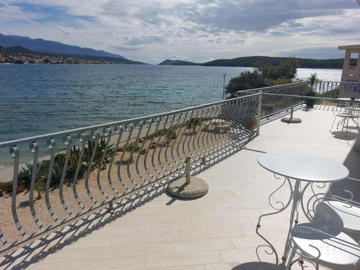 La Gatta Apartmani Barbat na Rabu Croatia