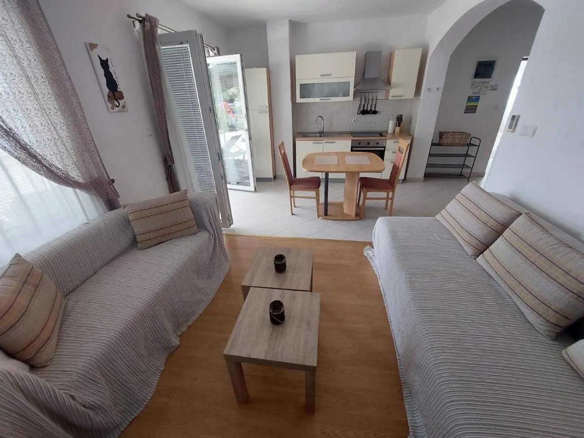 La Gatta Apartmani Barbat na Rabu 0*,  Croatia